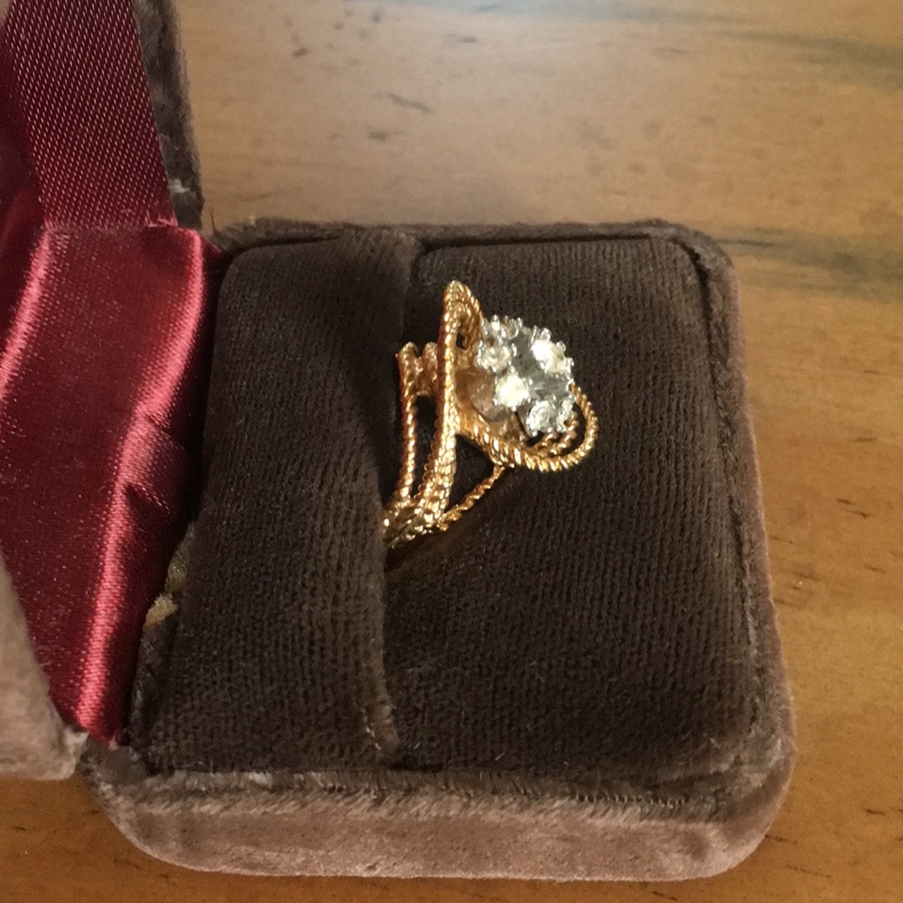 Rhinestone Cluster Ring - image 2